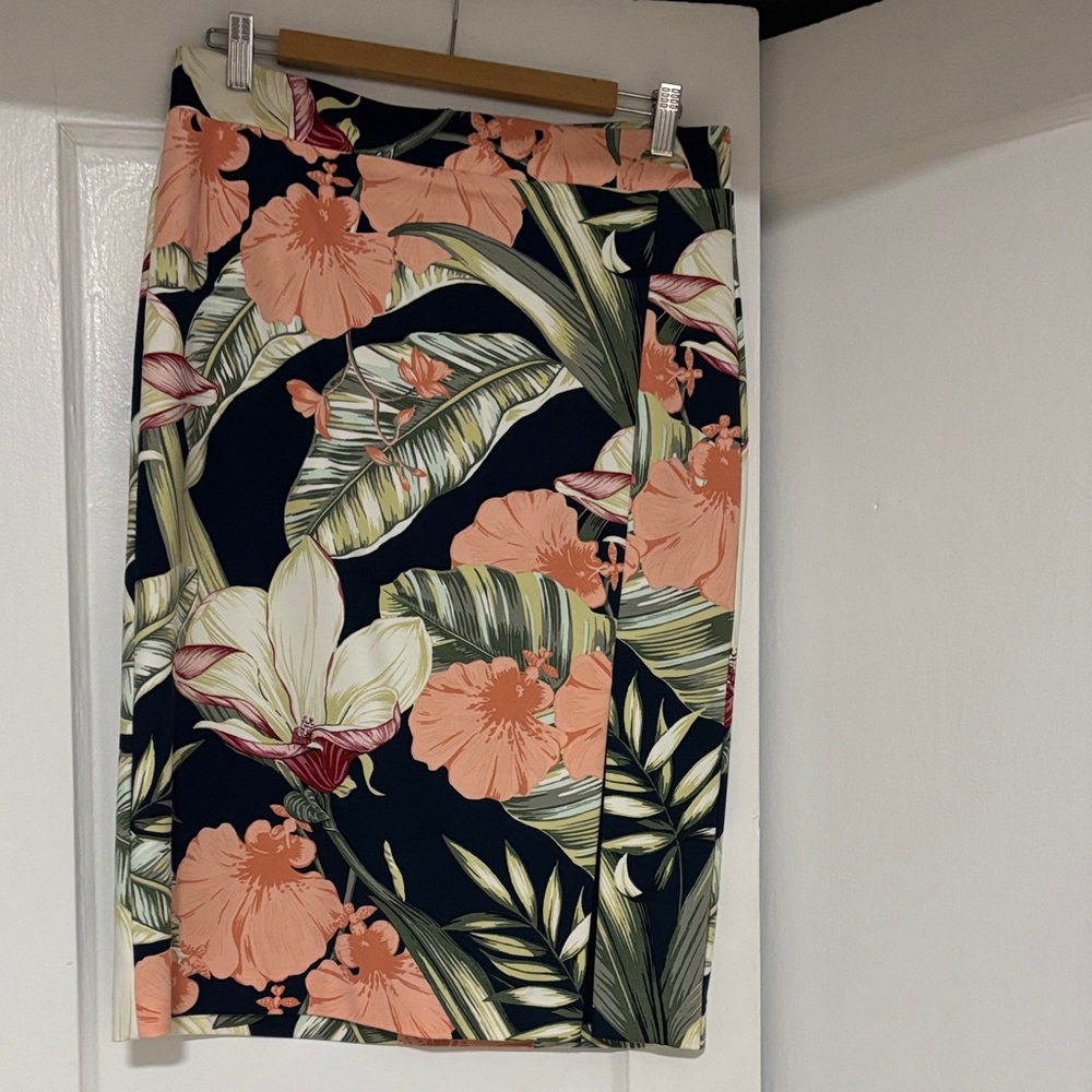 Ann Taylor Navy Floral Pencil Skirt with Coral Blooms